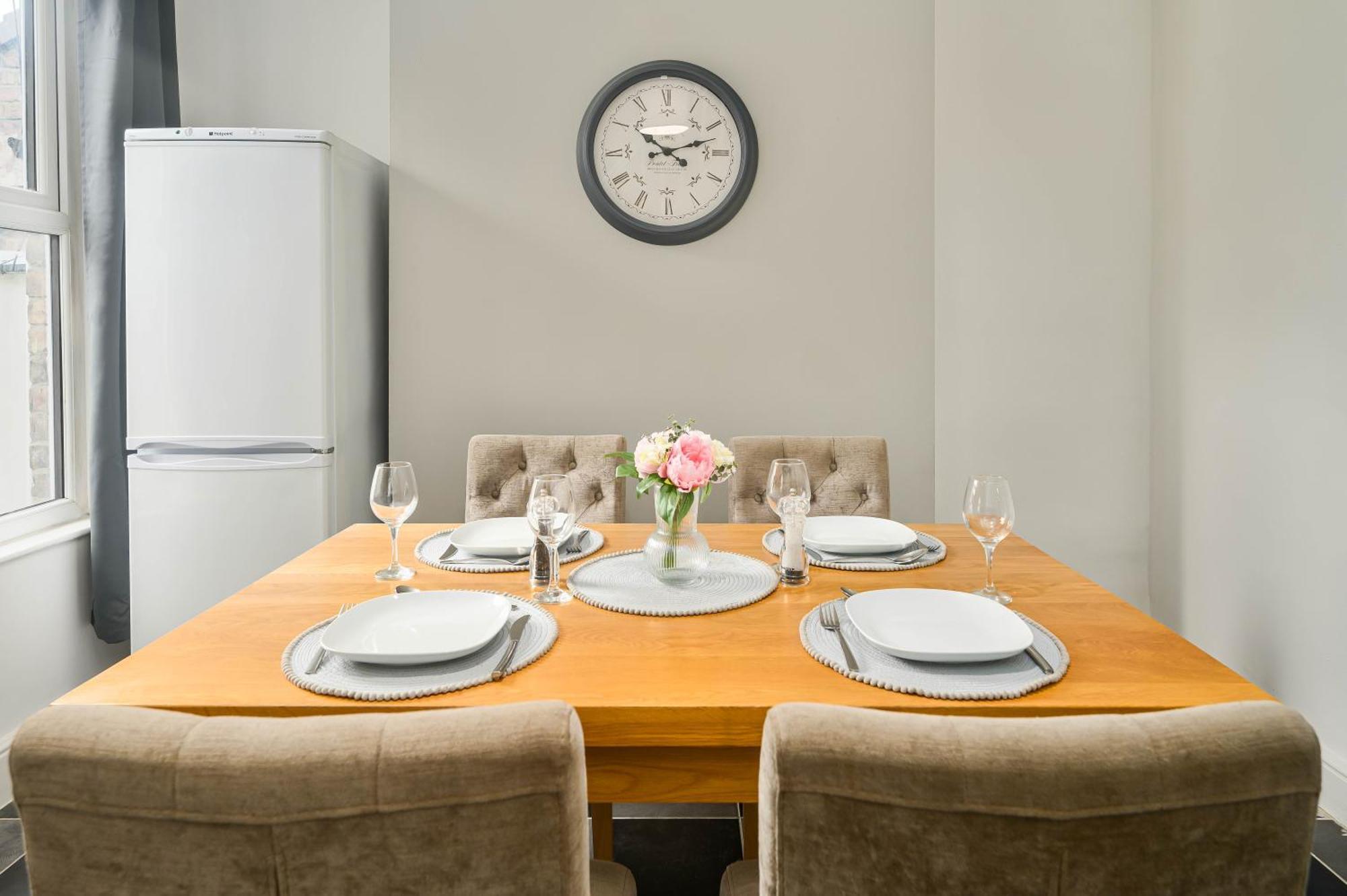 Holiday home Willow House - 2-bedroom House In Merseyside! Birkenhead