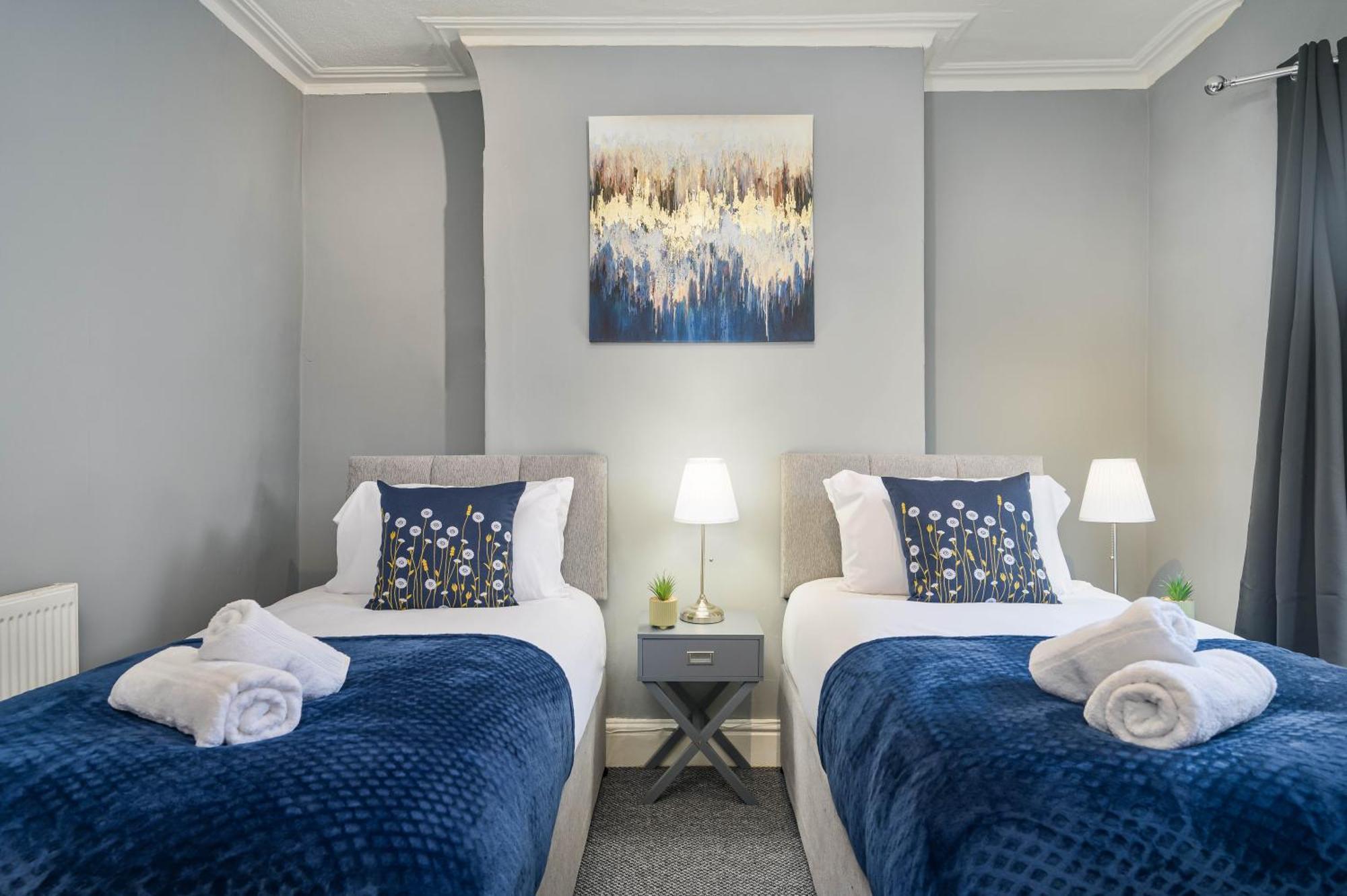 Holiday home Willow House - 2-bedroom House In Merseyside! Birkenhead