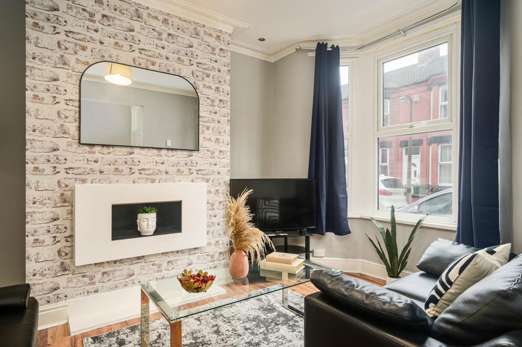 Holiday home Willow House - 2-bedroom House In Merseyside!