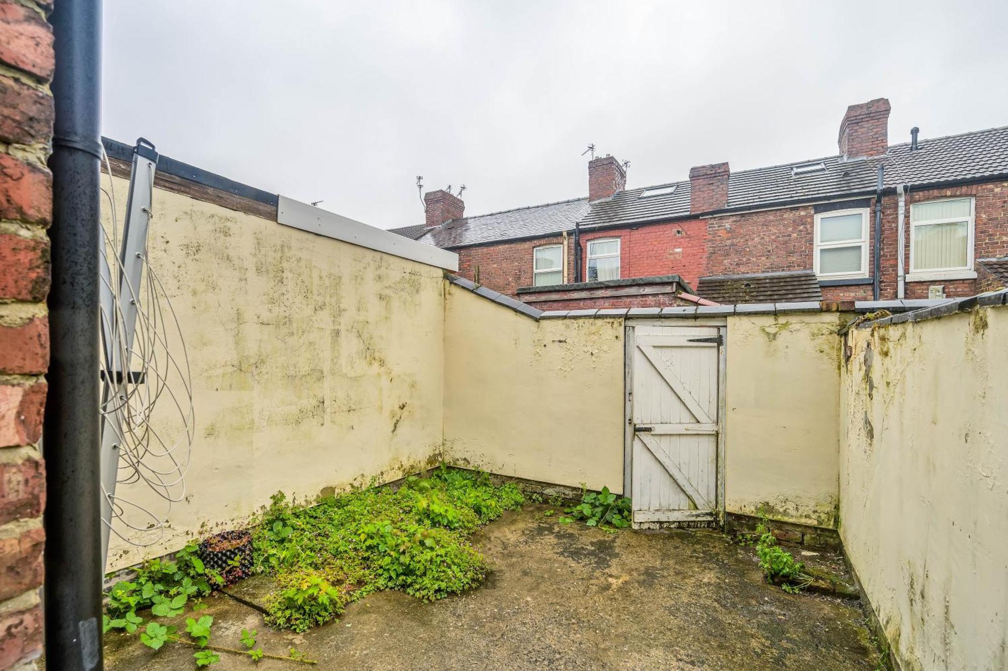 Willow House - 2-bedroom House In Merseyside!