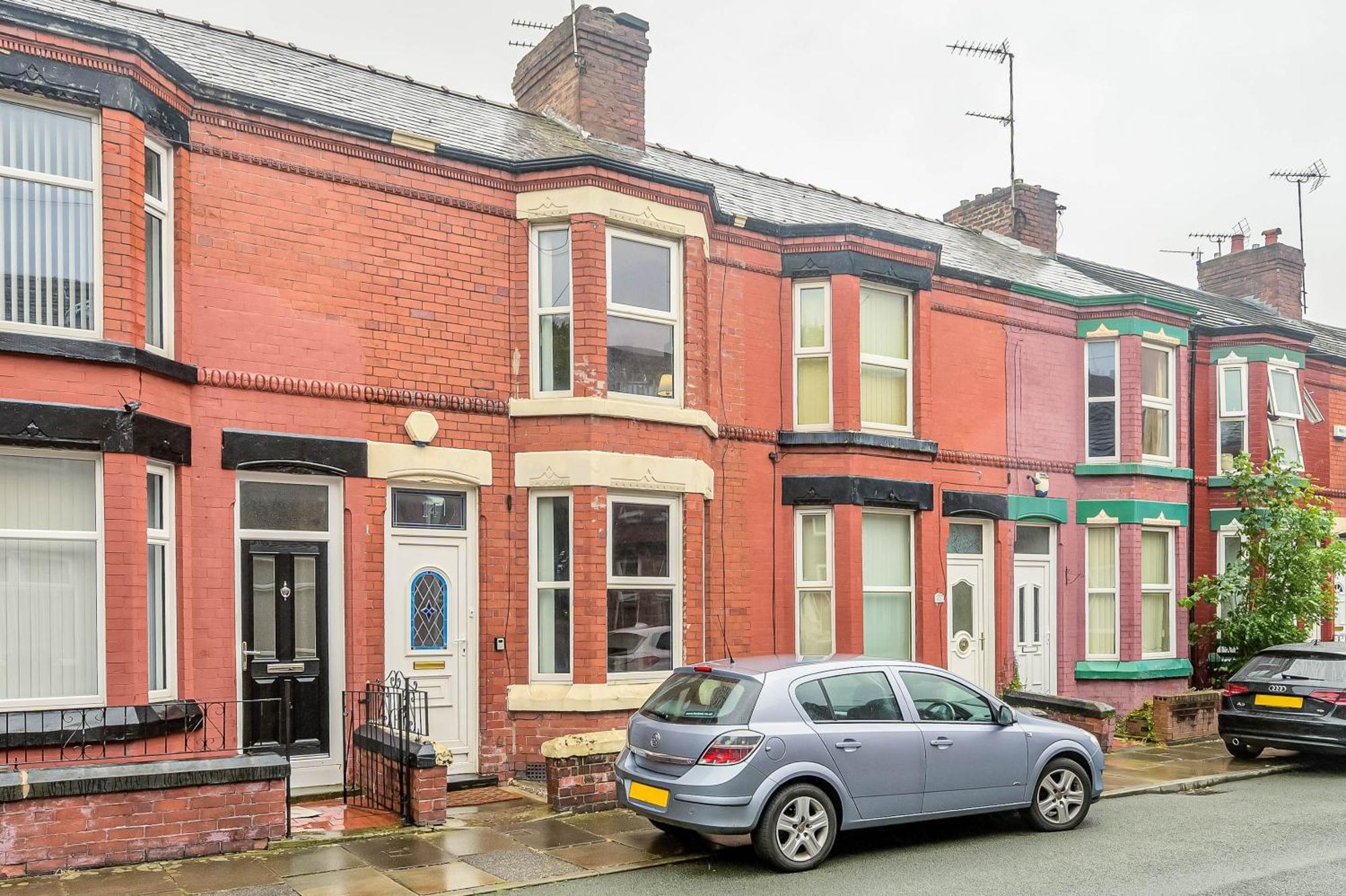 Willow House - 2-bedroom House In Merseyside! *